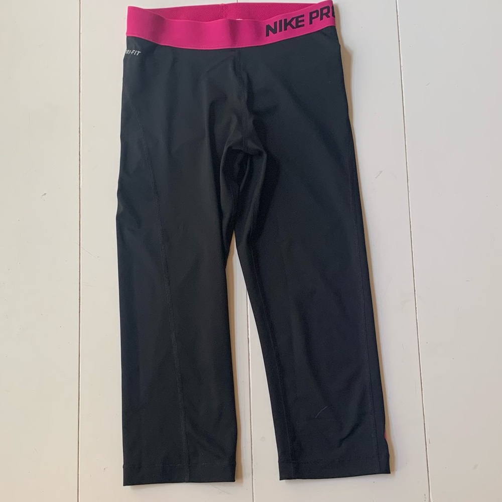 Nike Pro Capri Leggings